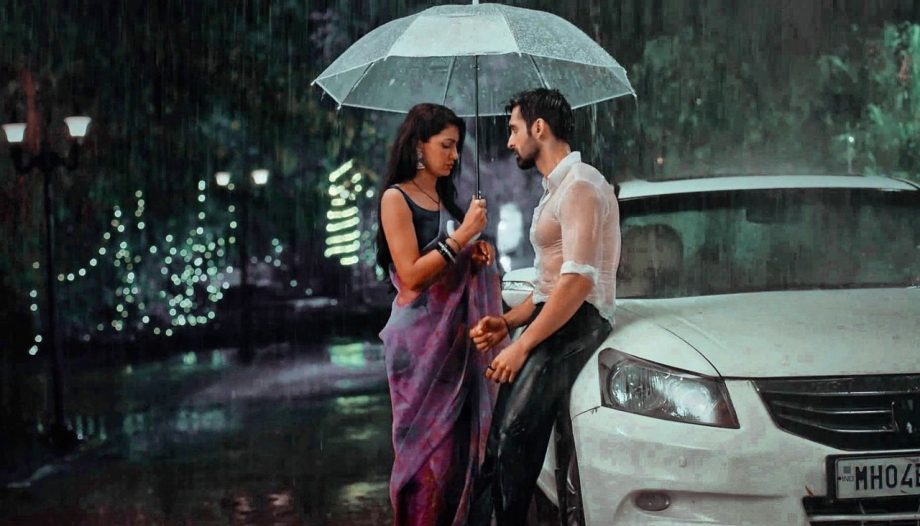 Kaise Mujhe Tum Mil Gaye Sriti Jha And Arjit Taneja Shares Picture-Perfect Scene, Creates Tendering Moment In Rain 907840