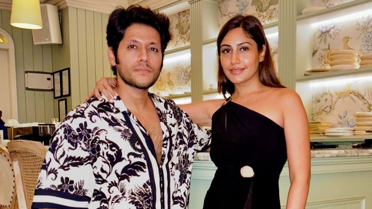 Lovebirds Surbhi Chandna And Karan Sharma Celebrate Their Post Marriage Date Night, Checkout Unseen Photos! 907197