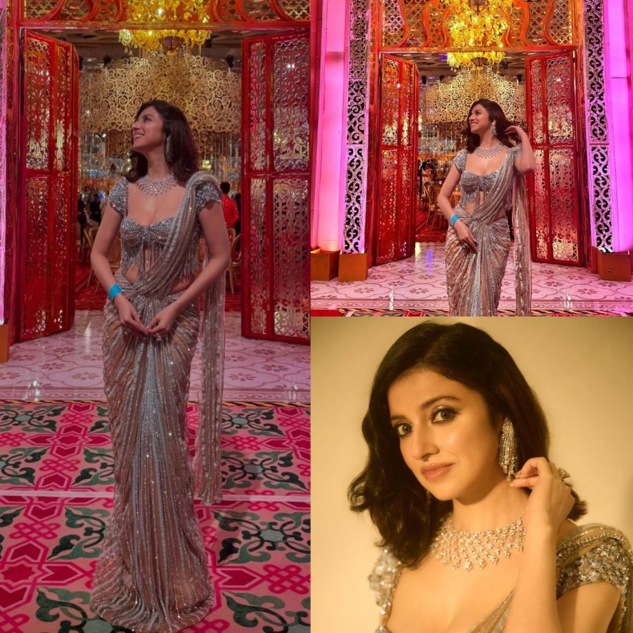 Madhuri Dixit And Sonakshi Sinha To Ananya Panday- Bollywood Divas' Glamorous Side In Traditional Outfits 906814