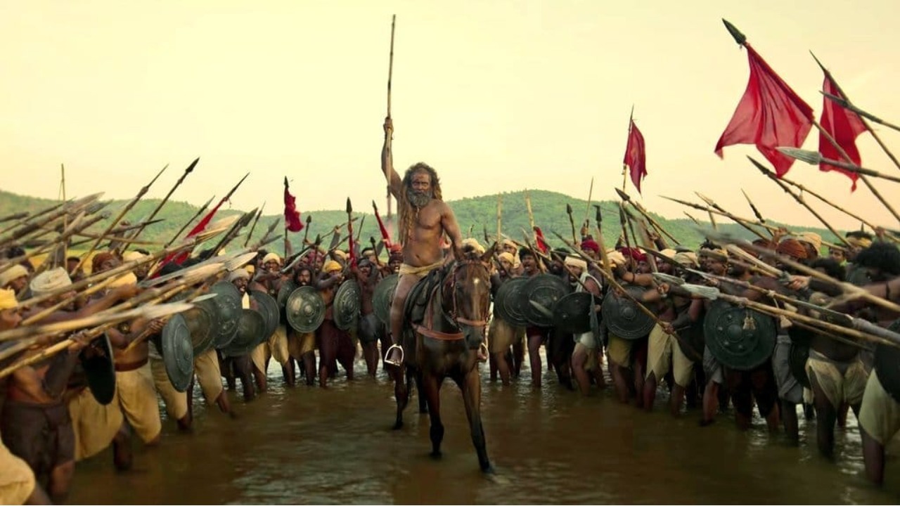 Netizens are mighty impressed by the trailer of Chiyaan Vikram and Malavika Manhonan,starrer 'Thangalaan' 906129