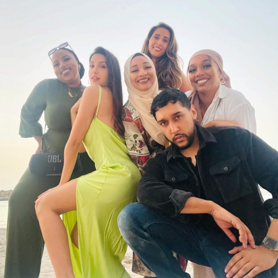 Nora Fatehi Poses With Her Friends, Shares Unseen Photo On Instagram 908858