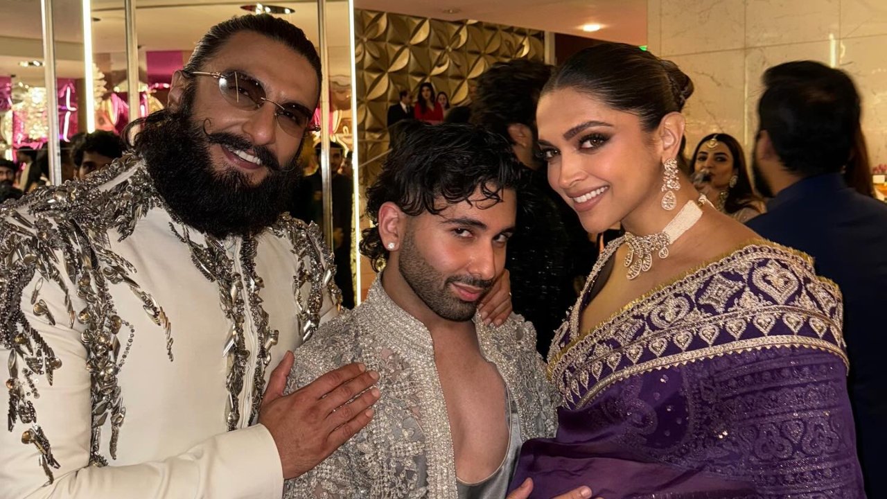 Orry Strikes His Iconic Pose Touching Deepika Padukone's Baby Bump Fan Says, 'Twins...' 906001