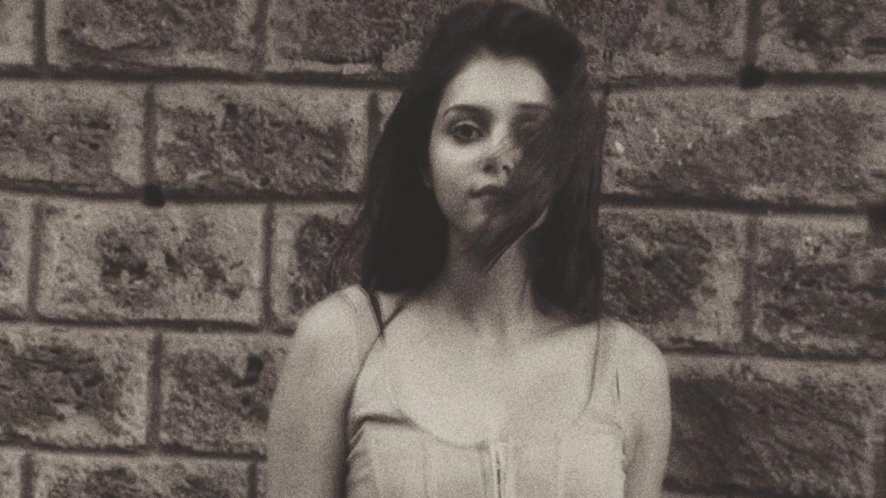 Radhakrishn Fame Mallika Singh Makes Hearts Skip A Beat Flaunting Midriff In Corset Top, See Photos 906721