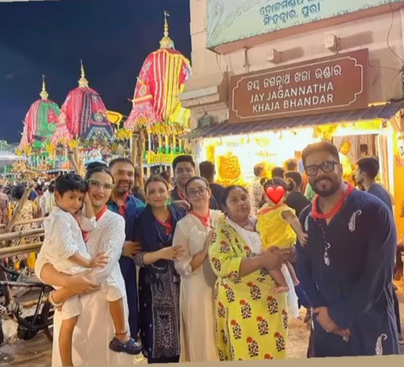 Raj - Subhashree 's Family Vacation in Puri Fun-Filled Ulta Rath Celebration! 907176