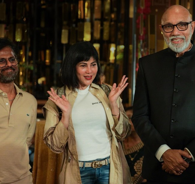 Welcoming Sathyaraj and Prateik Babbar in 'Sikandar' - producer Warda Khan Nadiadwala shares images from sets 904906