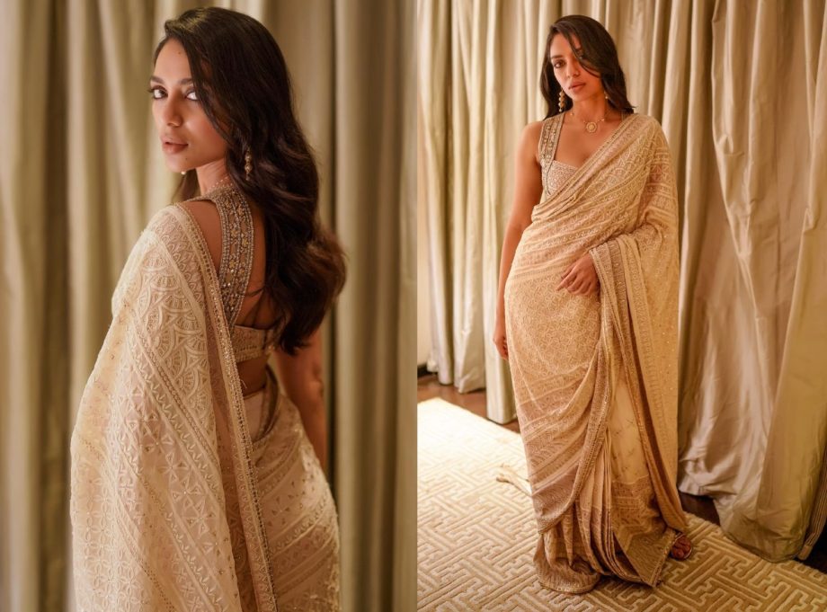 4 Beautiful Handmade Ivory Chikankari Saree Looks Of South Actresses From Rakul Preet Singh To Malavika Mohanan 913354