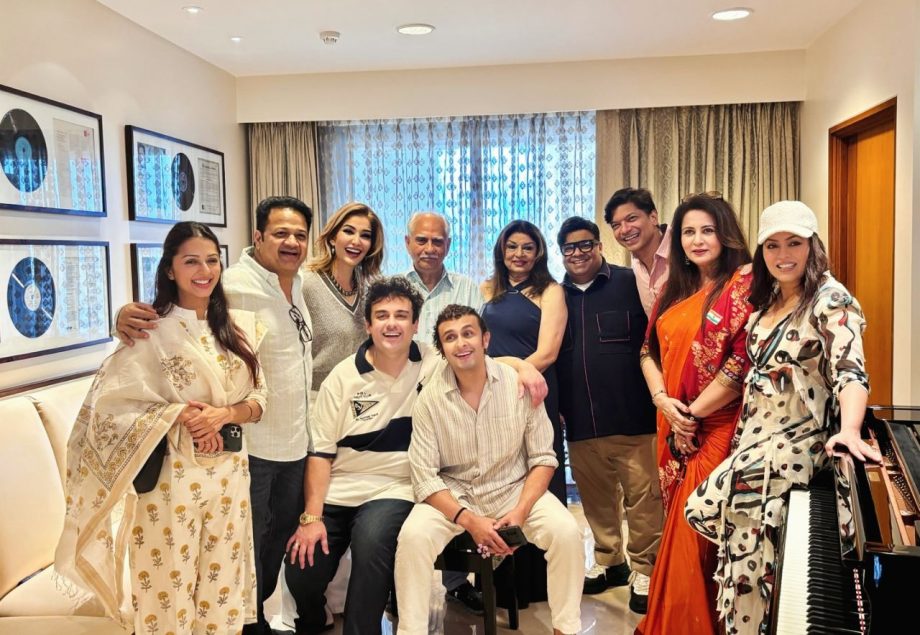 Adnan Sami's birthday bash was an intimate yet star-studded affair 913570
