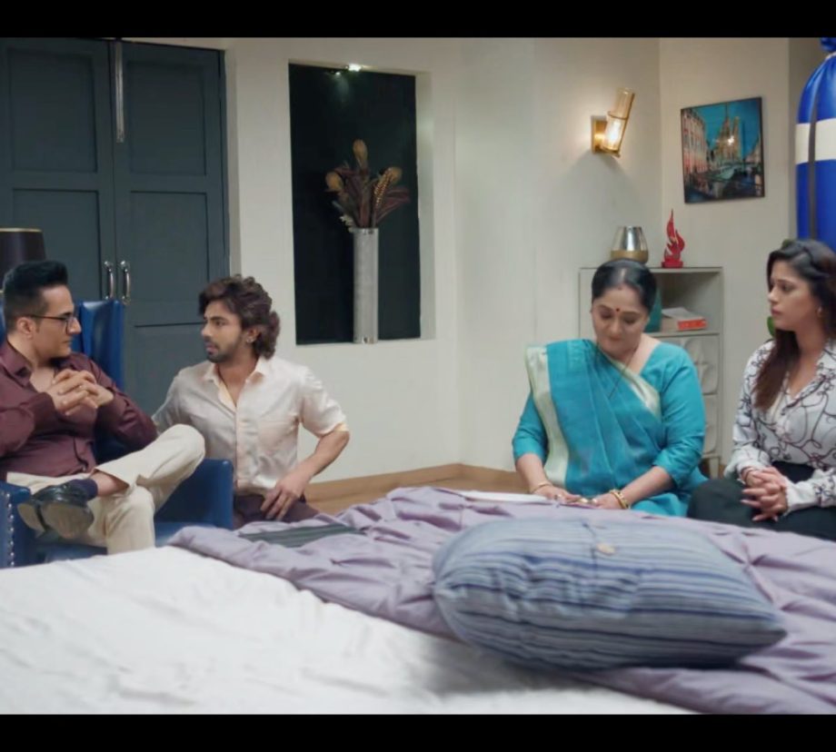 Anupamaa Written Update 10th August: Anuj Breaks Down In Tears, Anupama Extends Support 912526