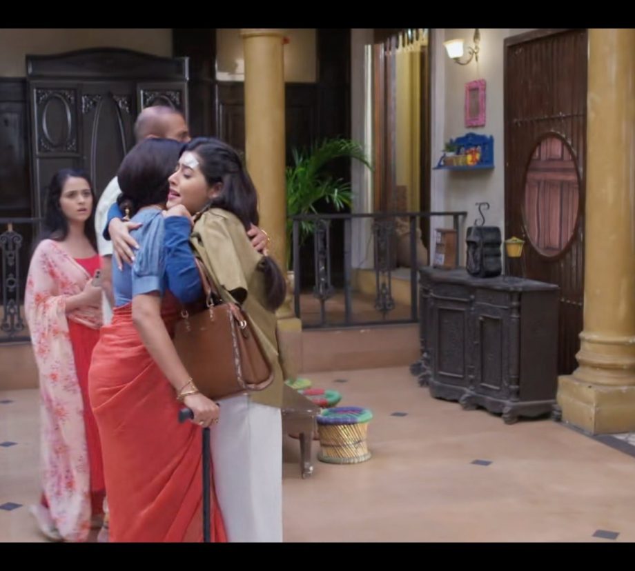Anupamaa Written Update 10th August: Anuj Breaks Down In Tears, Anupama Extends Support 912522