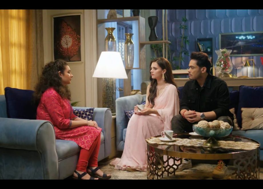 Anupamaa Written Update 16 August: Anuj And Anupama's Joyful Reunion Takes A Turn With Adhya's Entry 913517