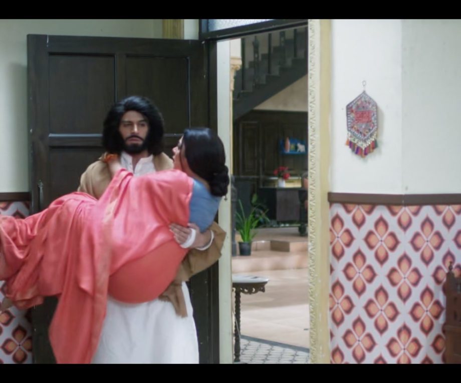 Anupamaa Written Update 9th August: Anupama's Legs Get Injured, Anuj Comes To Her Rescue 912225