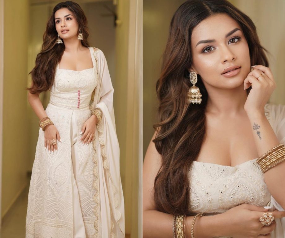 Ashnoor Kaur, Avneet Kaur, and Anushka Sen's White Traditional Outfits Inspired by Independence Day 911961