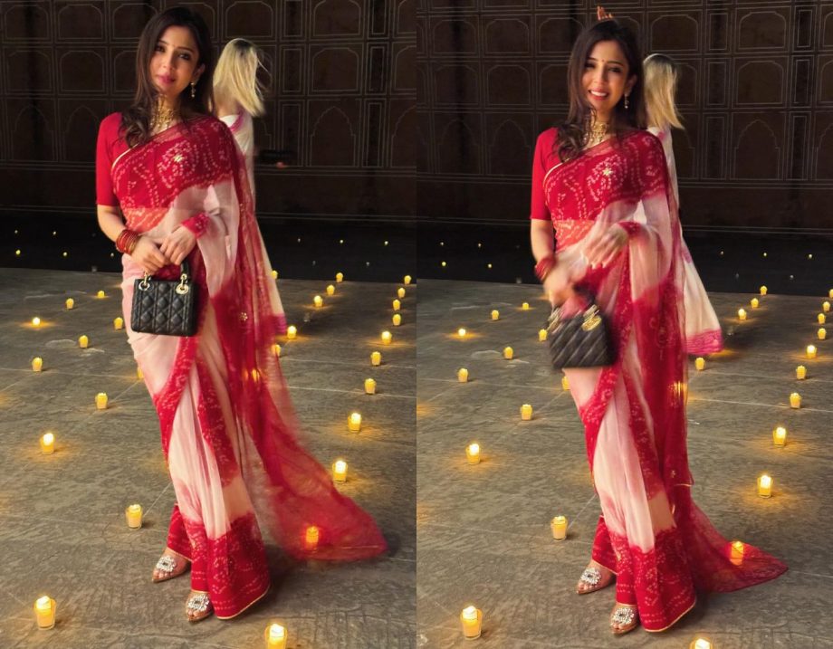 Barkha Singh always takes her saree game a notch higher, here's the proof! 912072