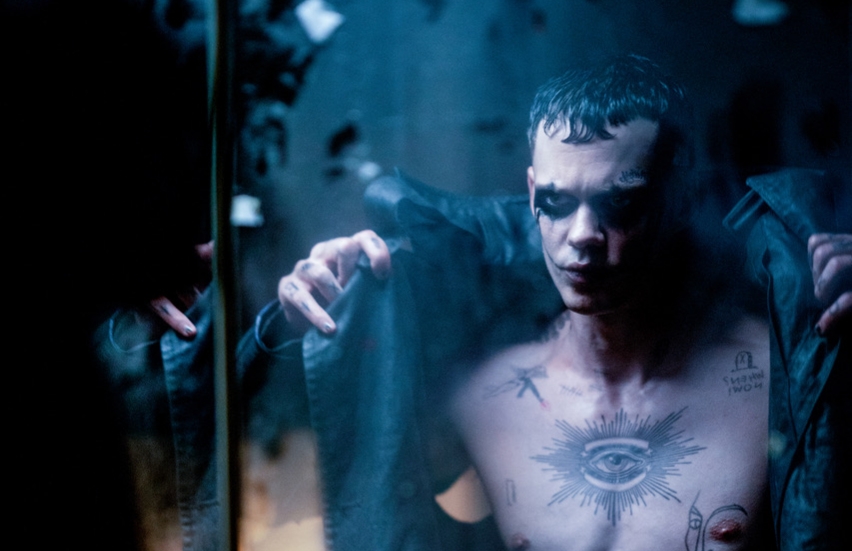 Bill Skarsgård opens up why he feels 'The Crow' is perfect for today's audiences 913296