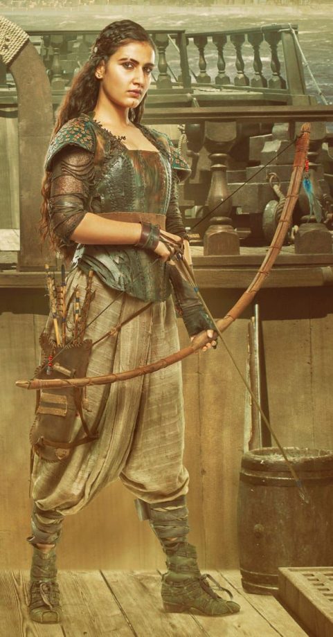Fatima Sana Shaikh's Stunning Transformations: Exploring Her Diverse Looks Across Iconic Roles 911517