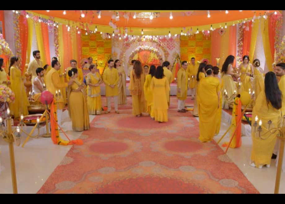 Ghum Hai Kisikey Pyaar Meiin Written Update 16th August: Savi And Rajat's Haldi Ceremony Turns Into A Playful Flower Battle 913488