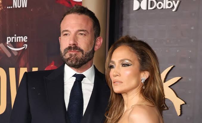 Jennifer Lopez files for divorce from Ben Affleck 914279