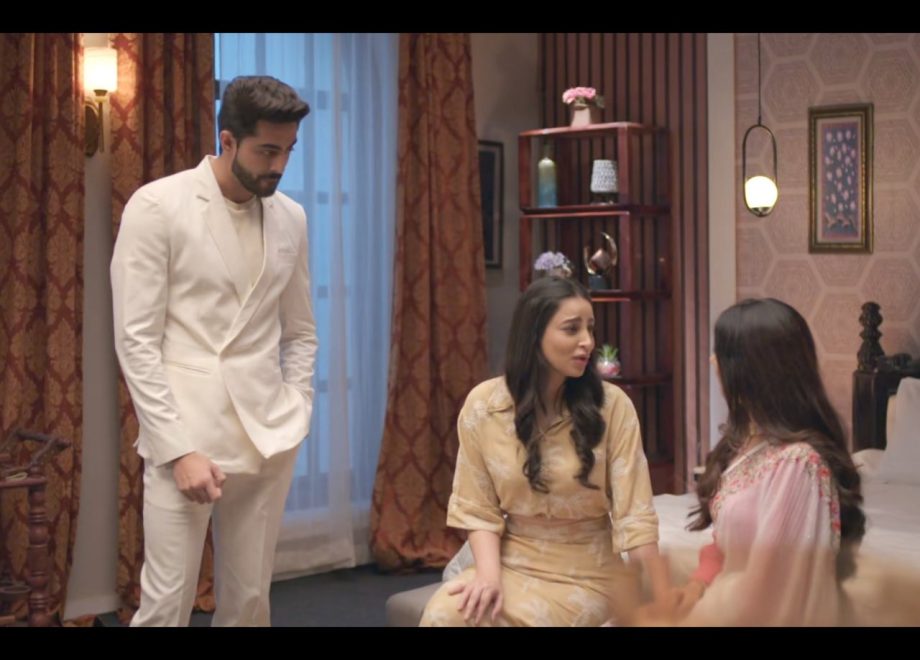 Jhanak Written Update 16th August: Aniruddha's Anger Boils Over as Jhanak and Aditya Grow Closer 913496