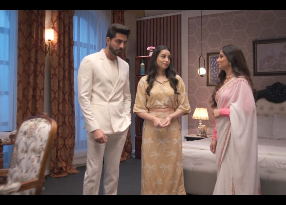 Jhanak Written Update 16th August: Aniruddha's Anger Boils Over as Jhanak and Aditya Grow Closer 913495