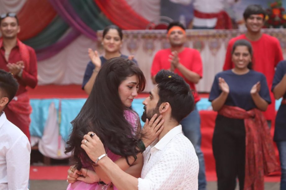 Kaise Mujhe Tum Mil Gaye: Janmashtami Special Episode, Virat Breaks The Dahi Handi 915282