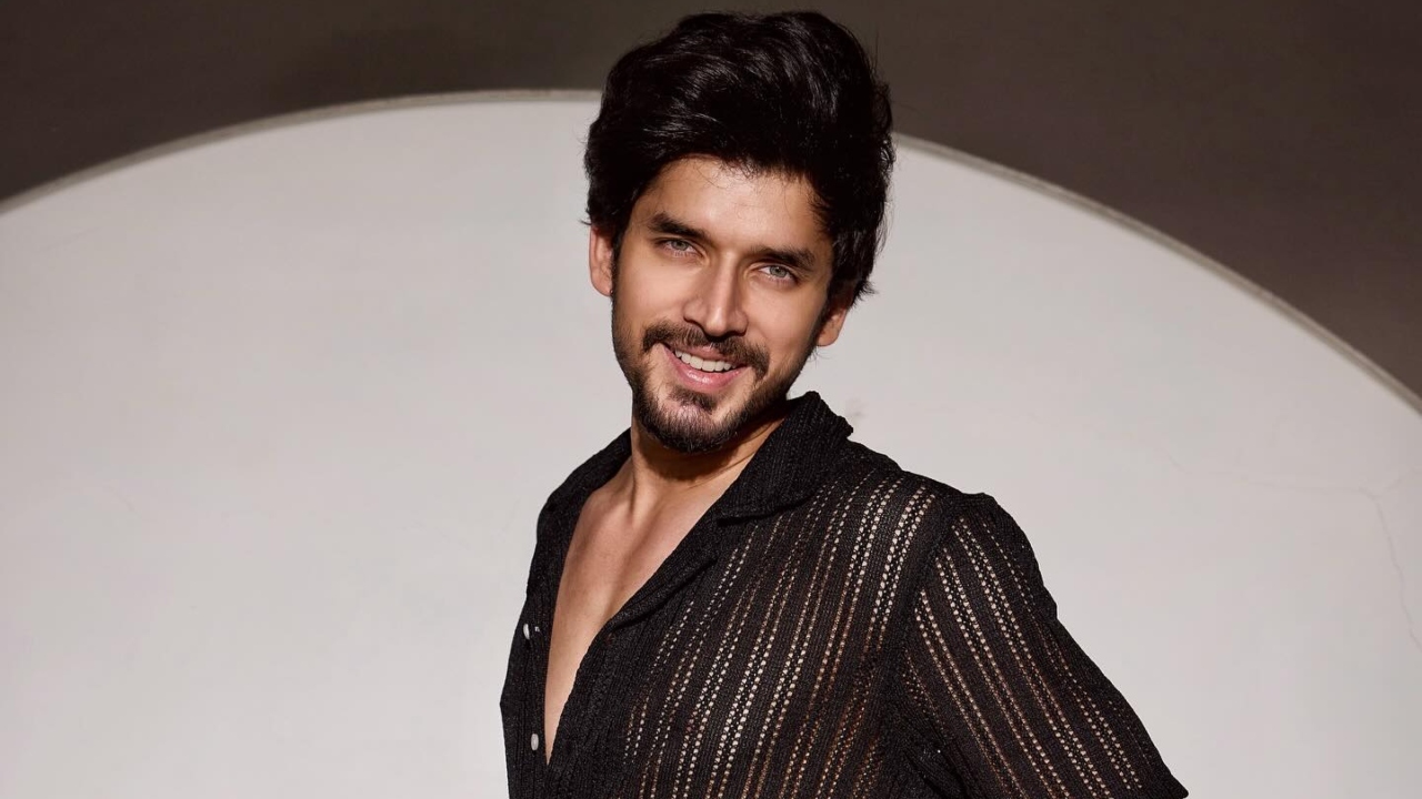 Kundali Bhagya's Paras Kalnawat Stabs Hearts In See-through Black Shirt With Bottom 915118