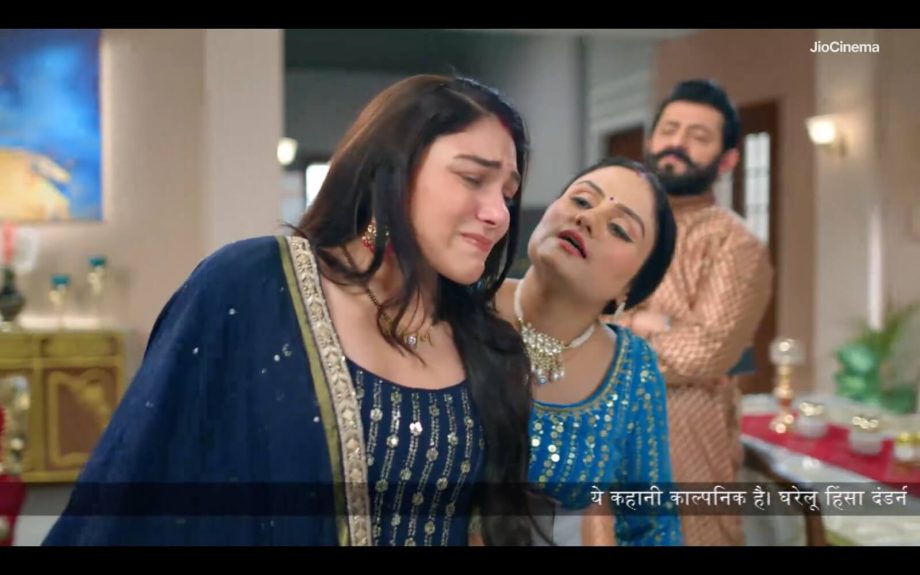 Megha Barsenge Written Update 22 August 2024: Manoj Ignores Megha's Call, Megha On A Mission To Disclose The Truth 914645