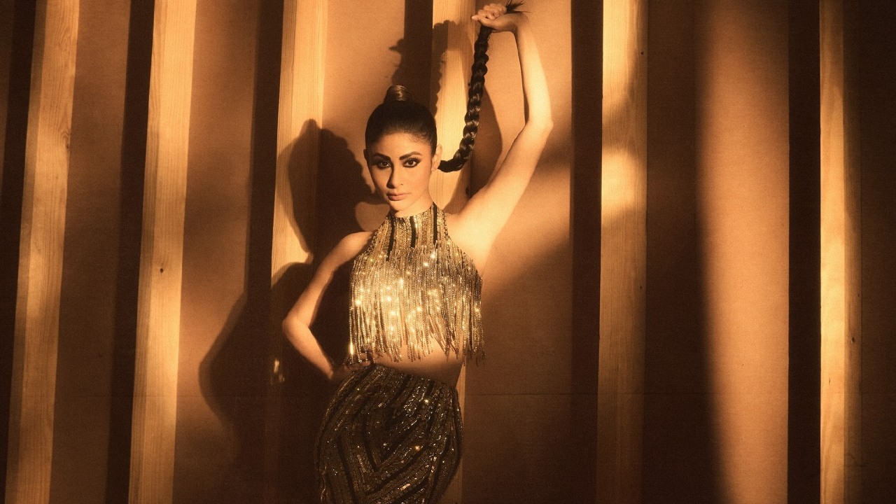 Mouni Roy Stuns in Golden Two-Piece Dress-Shows Off Her Unique Style 913914