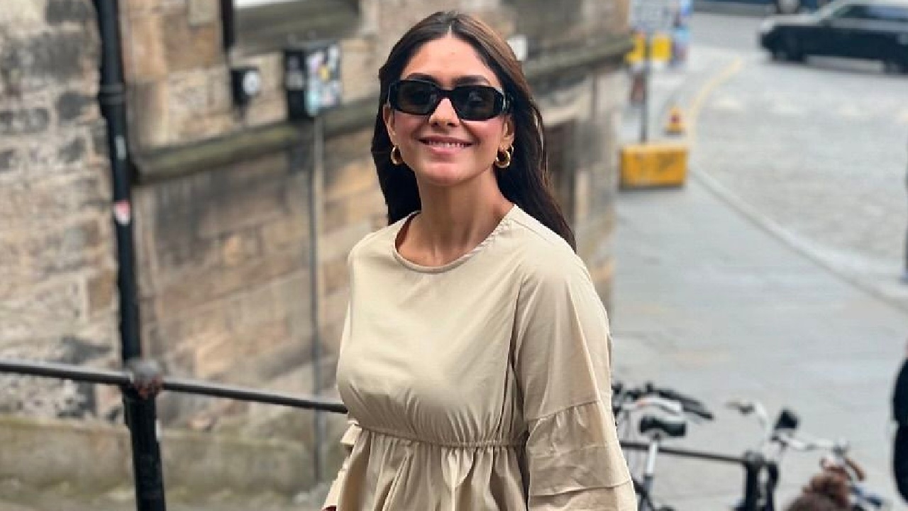 Mrunal Thakur Celebrates 2 Years Of Sita Ramam In Edinburgh, Checkout Photos! 911406