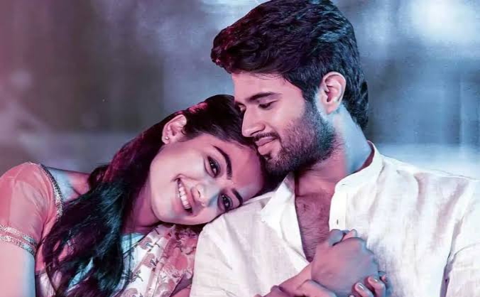 Rashmika Mandanna reacts to rumored beau, Vijay Deverakonda's intense look in new film 910806