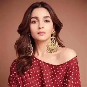 Salman Khan, Jacqueliene Fernandez to Alia Bhatt: Bollywood Actors who are helping the community with their philanthropic work 910537
