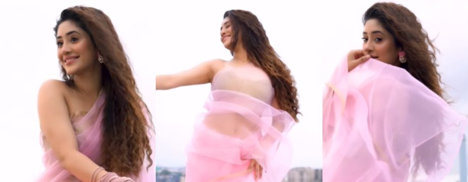 Shivangi Joshi's New Saree Look Is All About Timeless Elegance, Checkout Photos! 913587