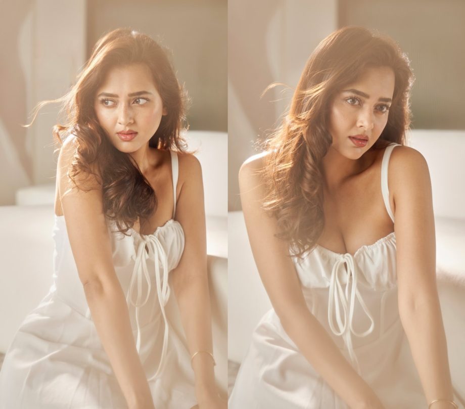 Tejasswi Prakash Sultry Look In White Deep Neck Dress, BF Karan Kundrra Call her 'Dream Girl' 912305