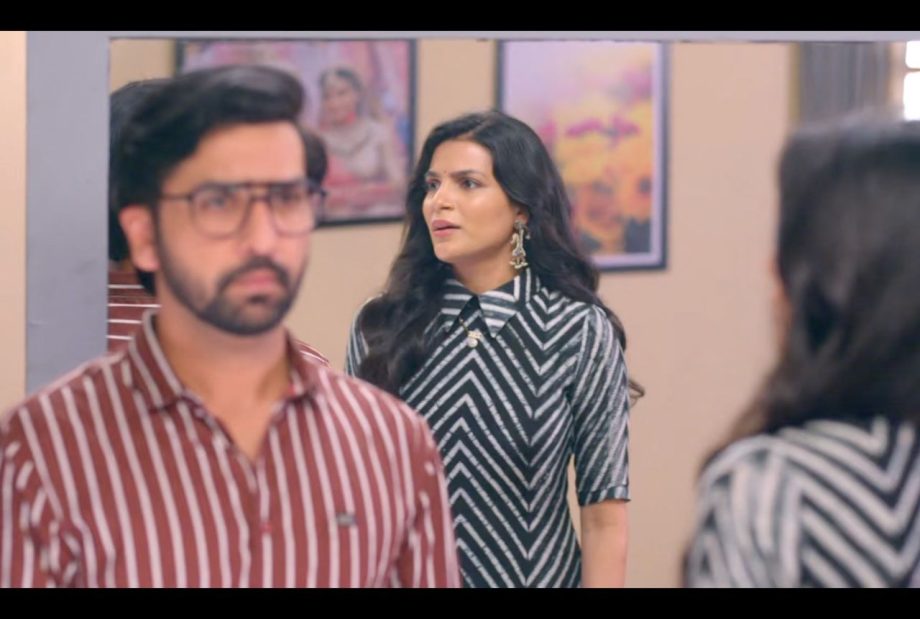 Udne Ki Aasha Written Update 2nd August: Renuka And Tejas Hide The Jobless News From Roshni 910879