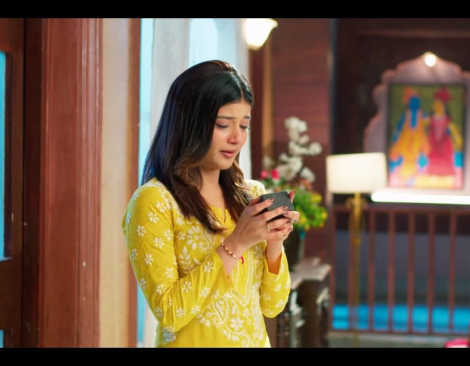 Yeh Rishta Kya Kehlata Hai Episode Written Update August 21: Abhira Engagement Ring Goes Missing Amidst Robbery Drama 914295