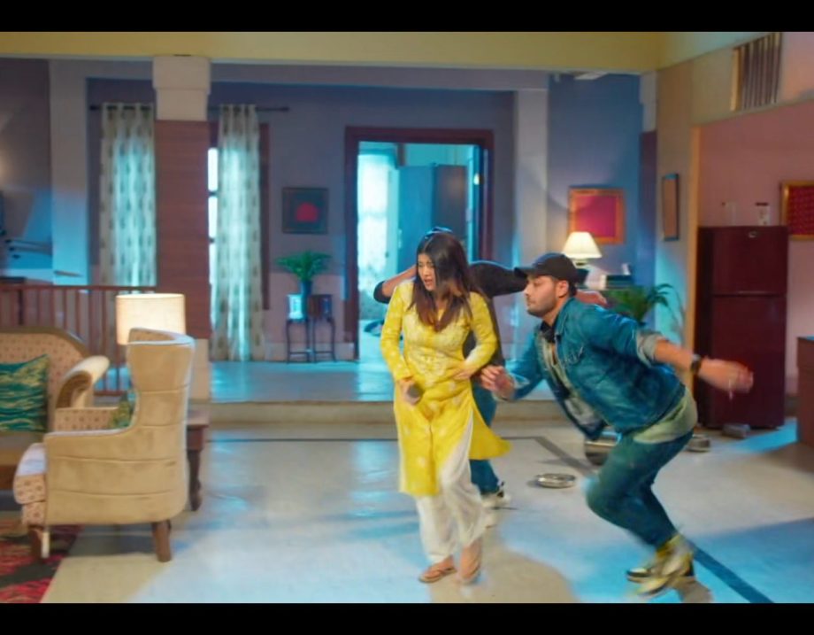 Yeh Rishta Kya Kehlata Hai Episode Written Update August 21: Abhira Engagement Ring Goes Missing Amidst Robbery Drama 914296