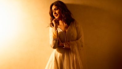 Beauty in Beige: Mrunal Thakur’s Breathtaking Traditional Look