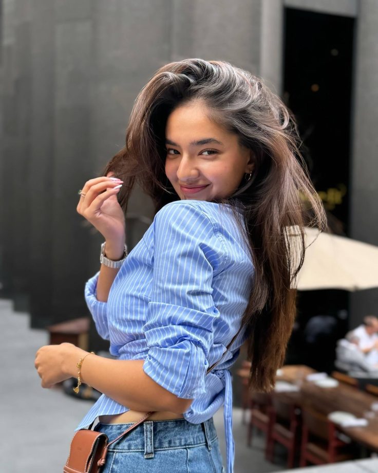 Casual Chic: Avneet Kaur and Anushka Sen Rock Effortless Styles 920121