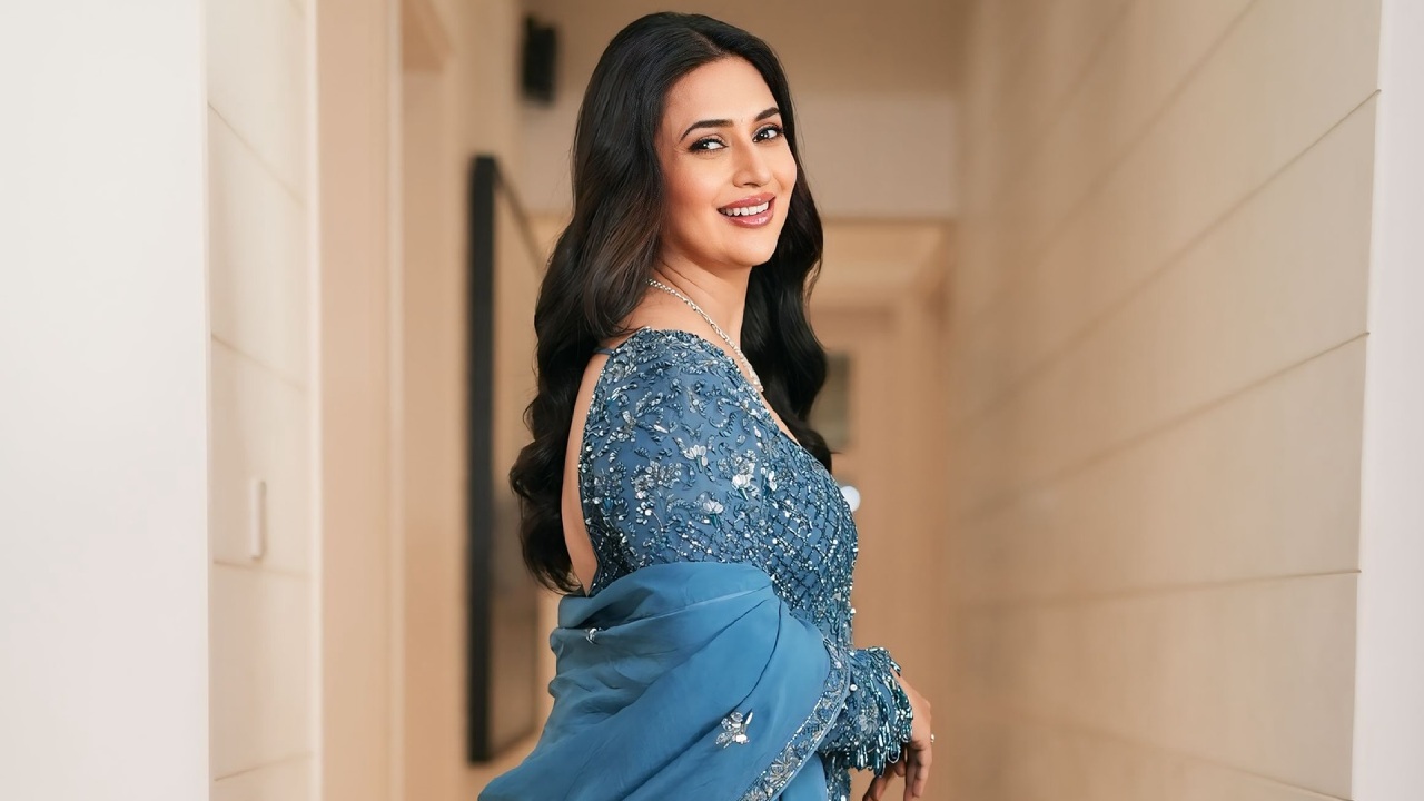 Divyanka Tripathi Dahiya Stuns in Elegant Blue Sharara Set