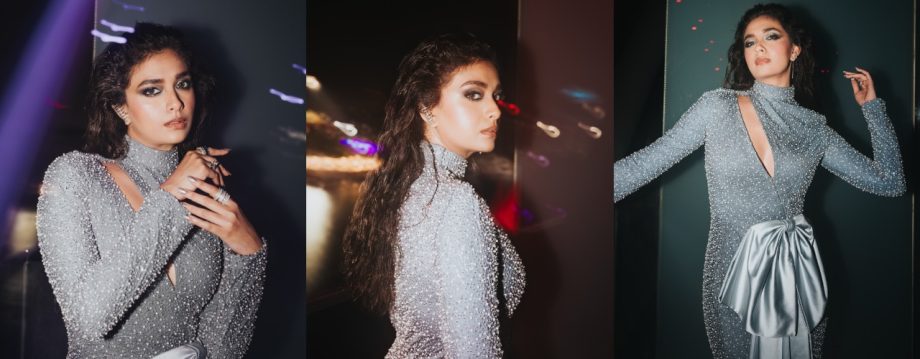 Double Dose of Glamour: Keerthy Suresh and Samantha Ruth Prabhu's Jaw-Dropping Looks 920071