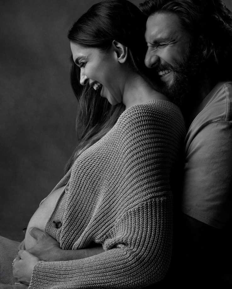 Melting our hearts! Power Couple Ranveer Singh and Deepika Padukone Share Heartwarming Pregnancy Shoot Pictures & we are in awe! 916362