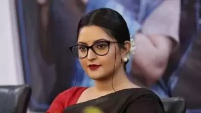 Pori Moni’s Tollywood Debut Felu Bakshi Hits Roadblock Due to Visa Issues
