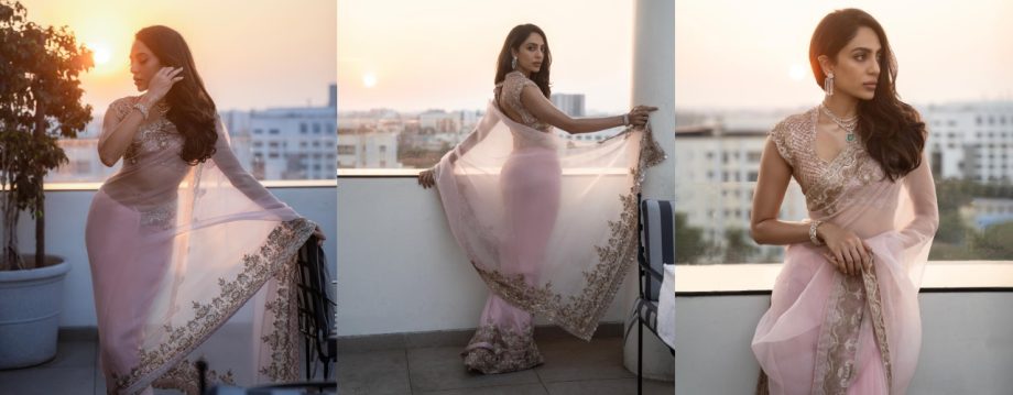 Traditional to Trendy: How Sobhita Dhulipala Totally Aces The Saree Game! 917263