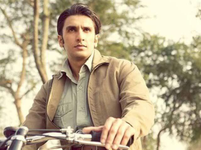 6 times Ranveer stunned us with his jaw-dropping transformation 923289
