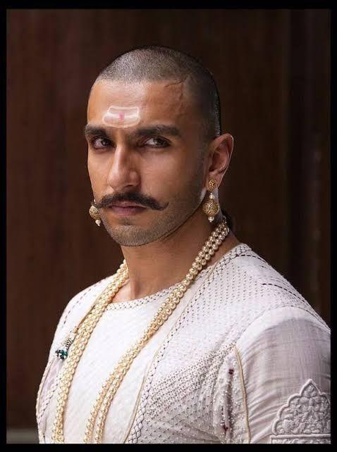 6 times Ranveer stunned us with his jaw-dropping transformation 923291
