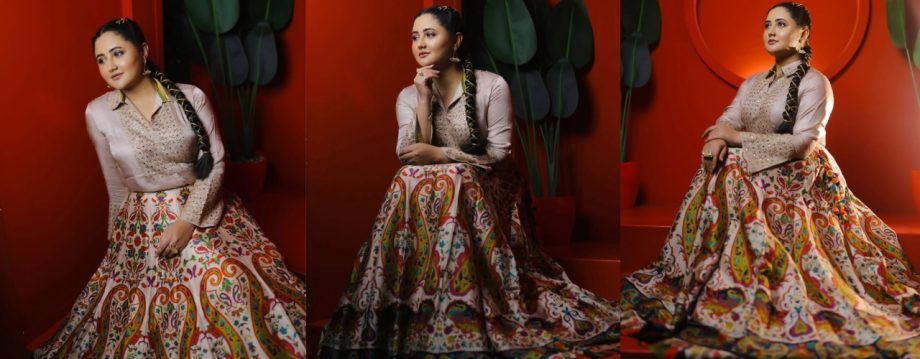Boho Chic vs Minimal Elegance: Rashami Desai and Surbhi Jyoti Stun in Contrasting Looks 922605