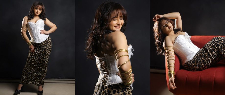 Jennifer Winget's Thigh-High Slit Purple Dress V/s Rashami Desai's White-Leopard Printed Combination, Choose The Best Fashion Statement 920757