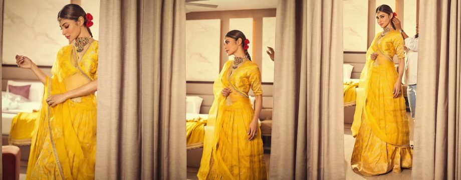Navaratri Glam: Mouni Roy and Nia Sharma Shine in Yellow 921272