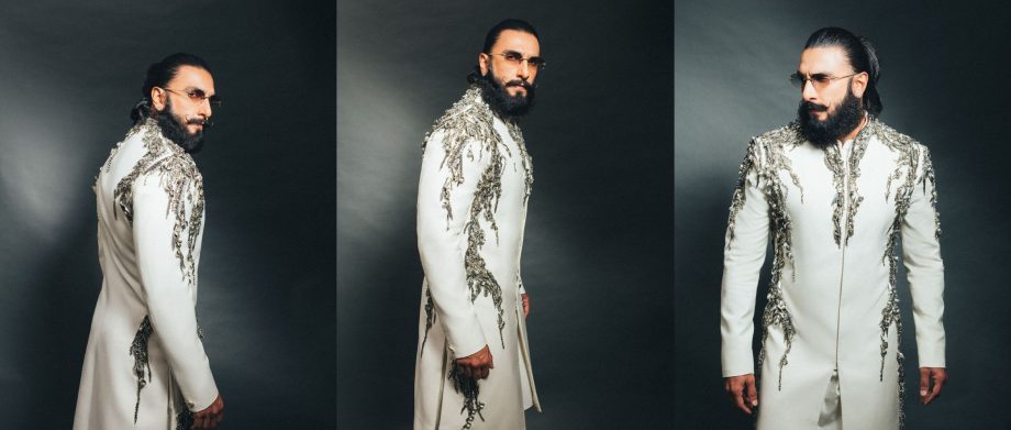 Ranveer Singh’s proud Father gesture and all-black, dapper look in first appearance, both are winning hearts! 920160