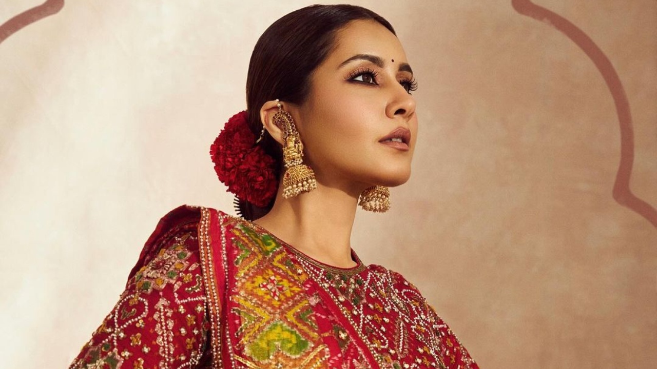 Reasons Raashi Khanna's Red Patola Lehenga Is A Showstopper In Fashion 921486