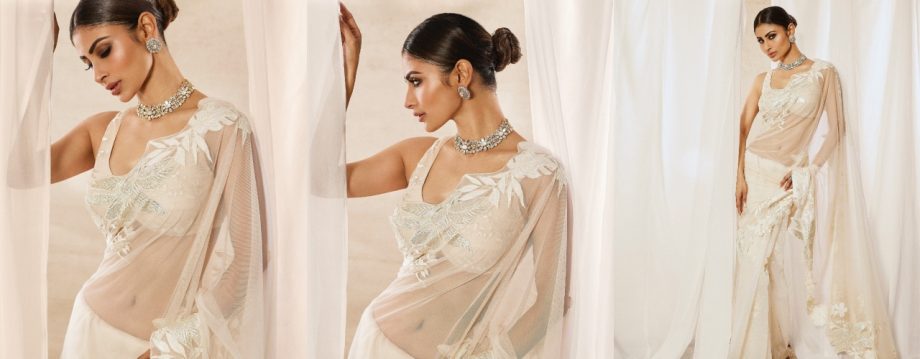 Sarees, Sizzle and Mouni Roy: Festive Feisty 921690